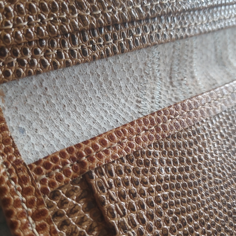 Carlos Falchi leather wallet - Picture 5 of 6